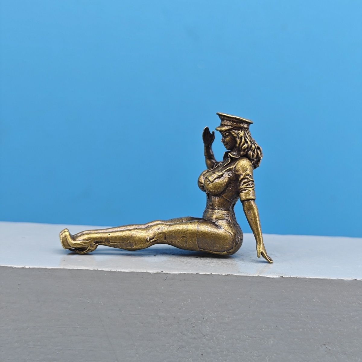 Solid Brass Miniature Girl Fig - Vintage Collectible Cars ulasan dan harga