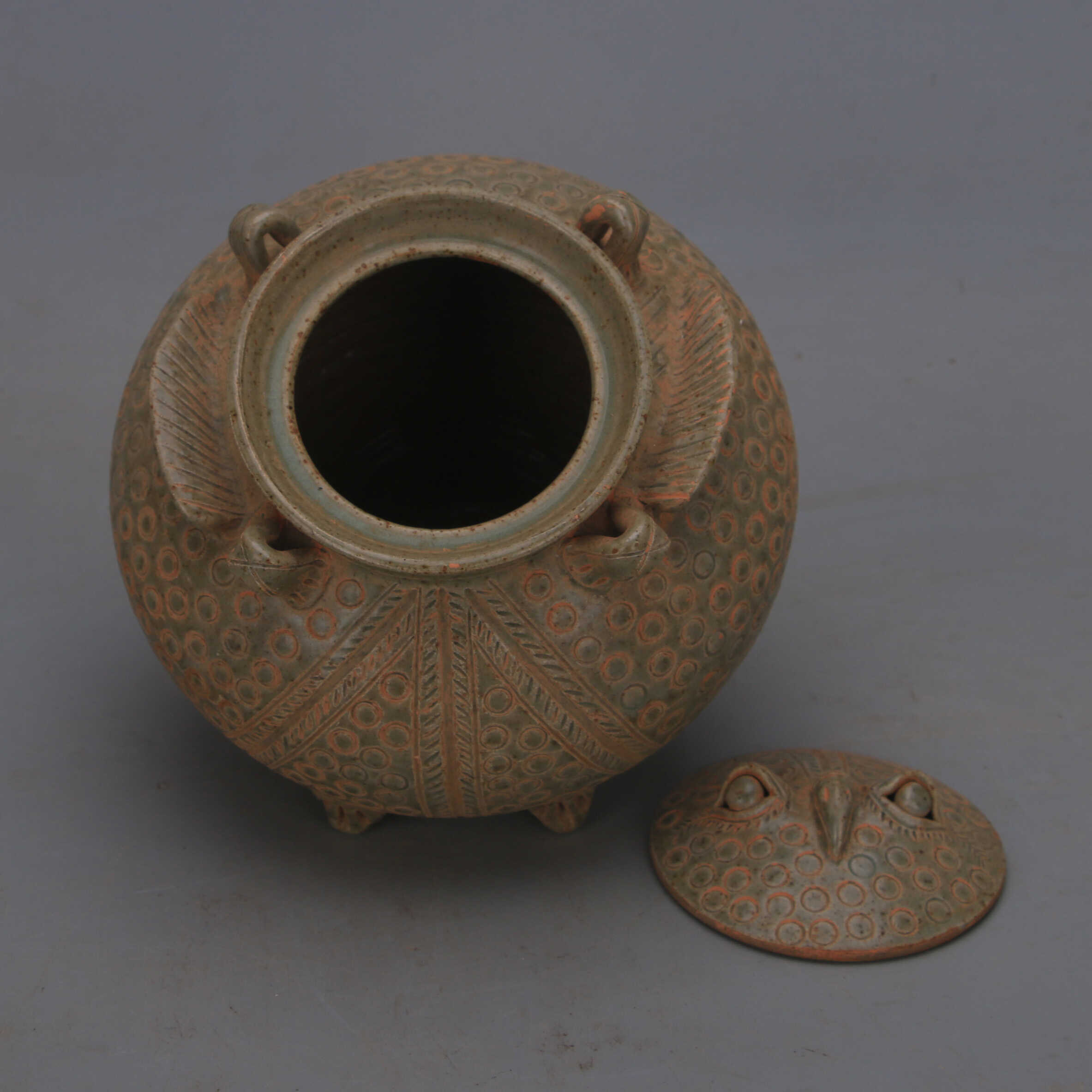 Tang Dynasty Yue Ware Celadon  - Vintage Collectible Pottery ulasan dan harga